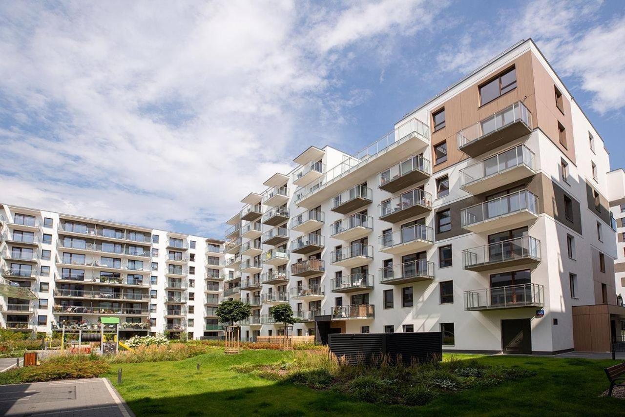 Easy & Comfortable, With Balcony, Very Close To The Center Apartment *